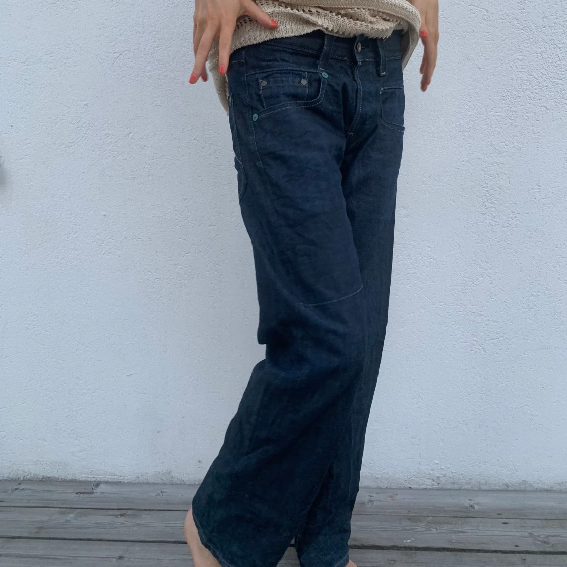loose fit jeans