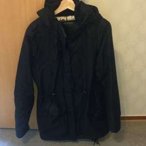 Winter jacket from Elvine, its mid-height fits above the knees. It’s suitable for cold winter especially for windy days. It’s used but in good condition 