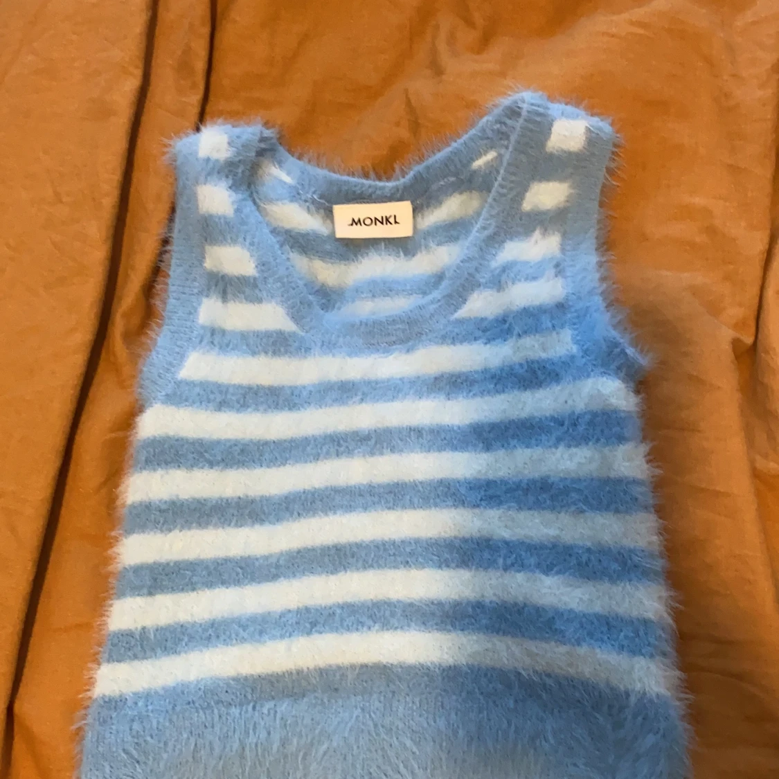 Väst från Monki