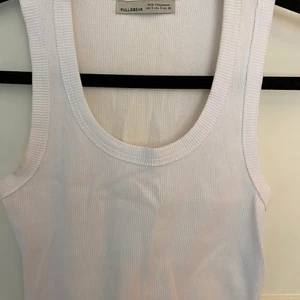 Topp - Topp från PullandBear storlek S