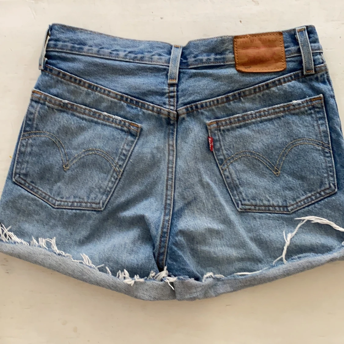 Levis shorts - 90