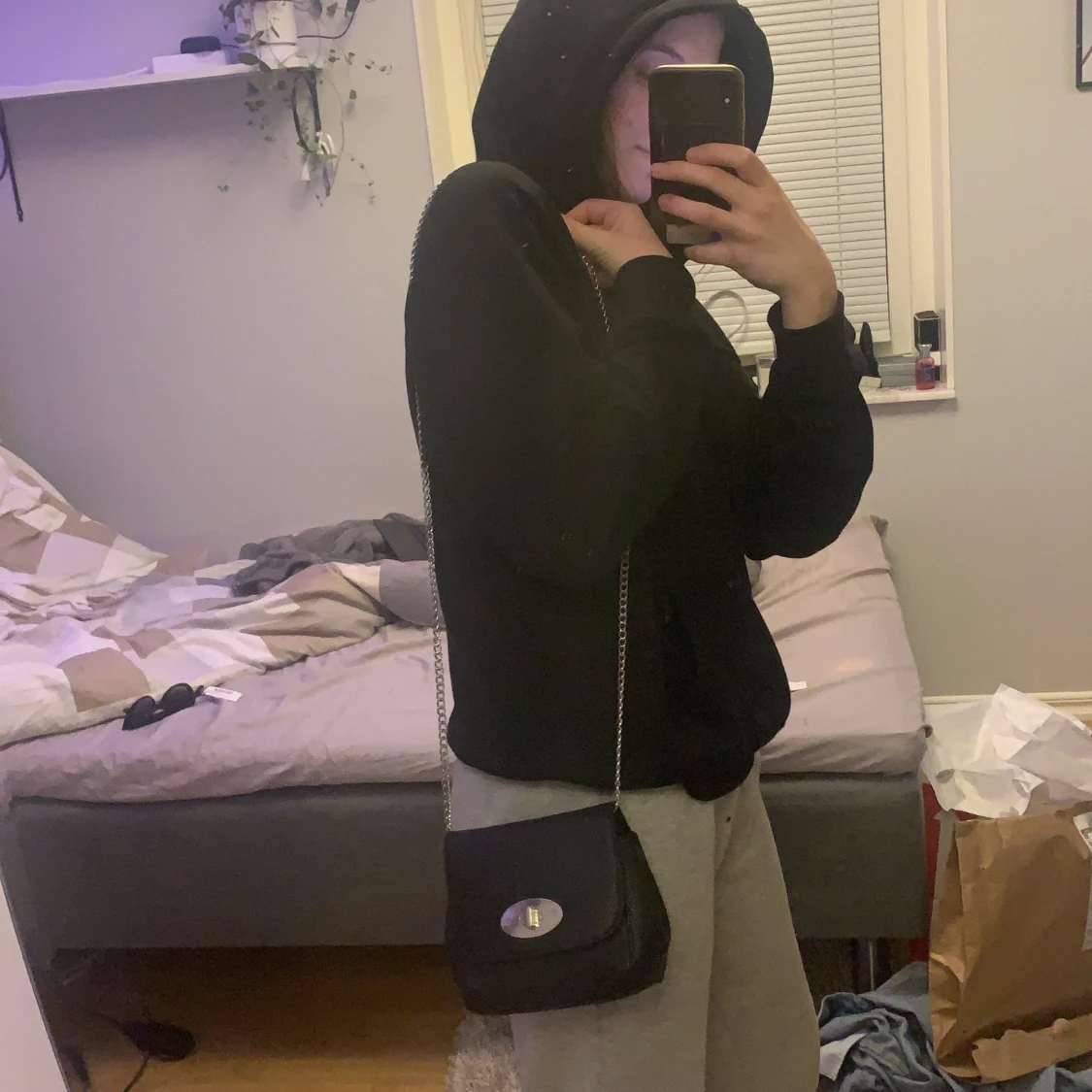 Svart liten väska  - 90