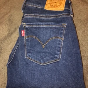 Lev’s jeans - endast testade så i super fint skick