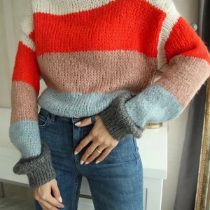 Mango randig tröja  - Mango multicoloured striped sweater, has a round neck, long sleeves, ribbed hem Size S Pick up available in Kungsholmen  Please check out my other items! :) 