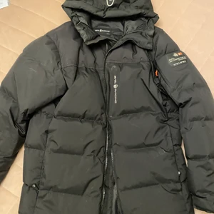 Vinter jacka  - Sail Racing dunjacka, mycket fint skick och endast använd i tre månader. 