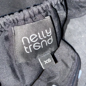 Klänning - En fin klänning i storlek XS. Inga fläckar. Köparen står för frakt. 