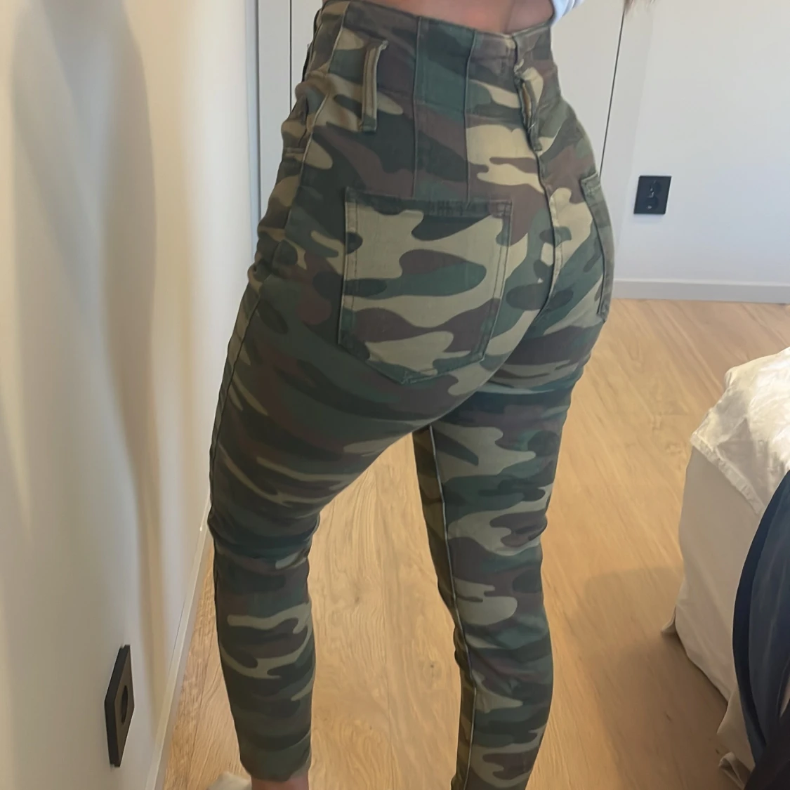 Militär jeans bershka  - 90