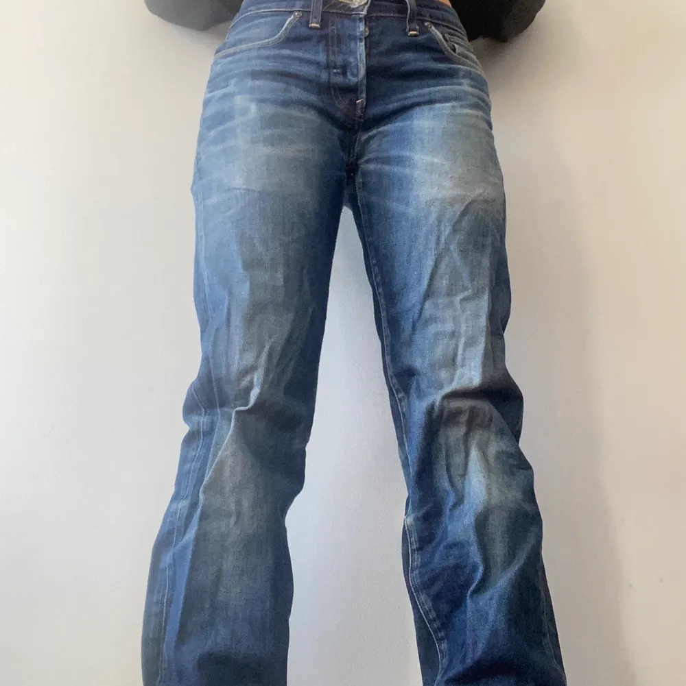 Mörkblåa g-Star jeans! Skriv för fler bilder, frakt tillkommer ❤️‍🩹. Jeans & Byxor.