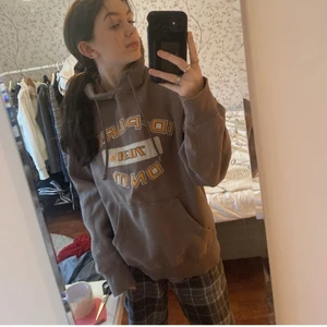 Vintage hoodie - Såå snygg hoodie från märket identity!😇 storlek M, skriv privat för fler bilder<3