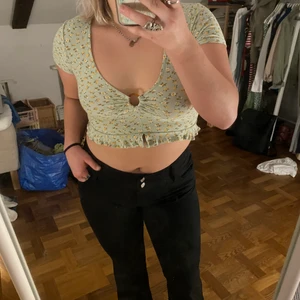 Urban outfitters top! - Jättesöt UO top, så snyggt till ett par jeans på sommaren!