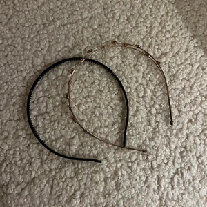 Diadem  - Diadem 10kr styck + 13kr frakt SVART KVAR