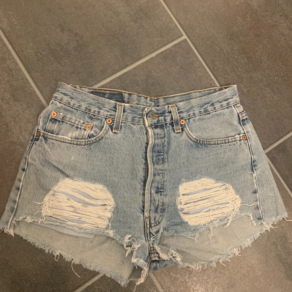 Levis, stlk W 33 L 30 (skulle säga M)