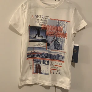 T-shirt - Helt nytt kollektionsprov från spanska Mayoral. 