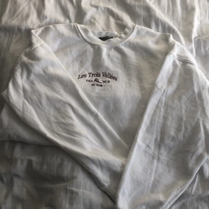 Overzize sweatshirt  - Vit overzize sweetshirt från bohoo 