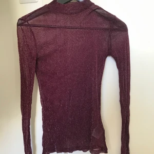 Storlek S - Transparent tröja från Ginatricot🌸