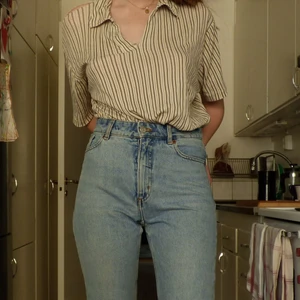 Jeans:) -  Fina Ljusblå Momjeans från Monki.  Bra skick  Jag säljer för jag växt ur dem :)  Damstorlek SX/S   (70 kr, går att pruta, köparen står för frakt)