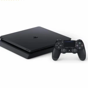 Ps4 - 2år gammal den kommer med laddare  och gta 5 vi kan prata priset privat