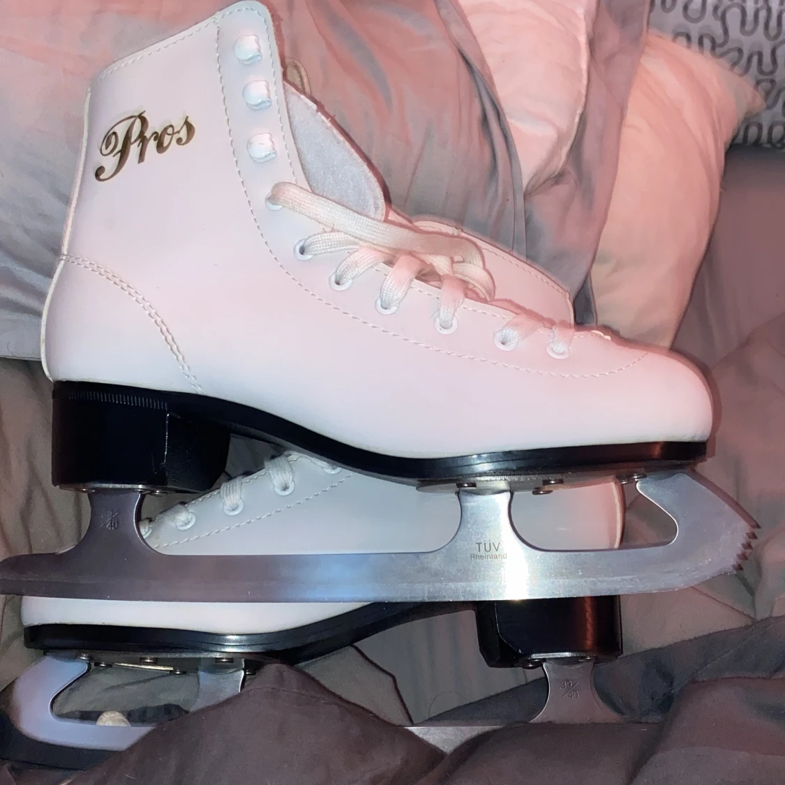 storlek 39 skridskor pros - 90