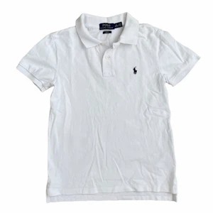 Polo piké  - Piké från Polo i barnstorlek, köpt secondhand, mycket bra skick 🤍🏇🏼