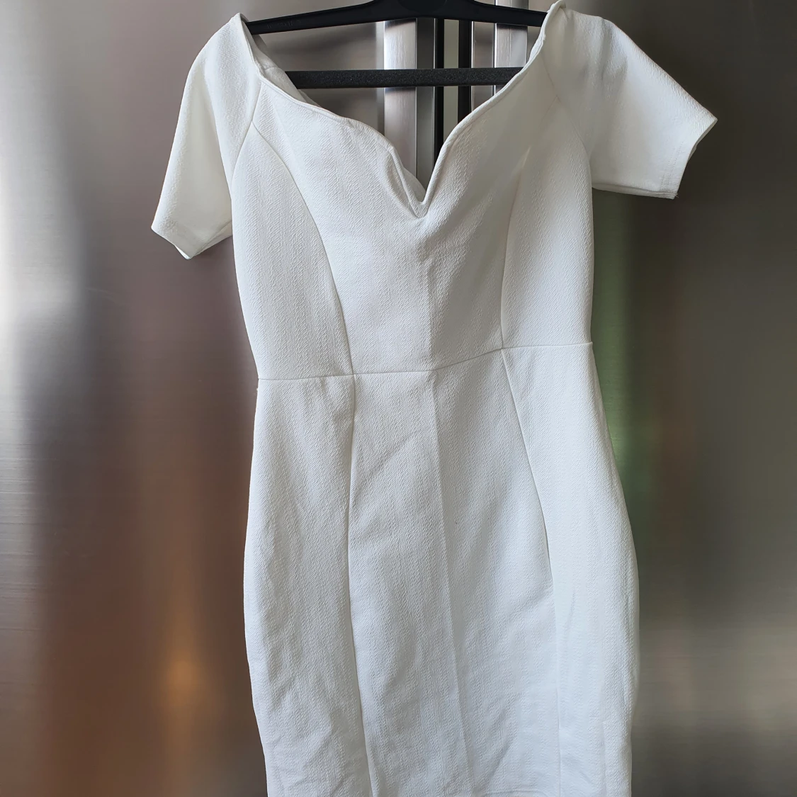 Figurnära klänning - 90