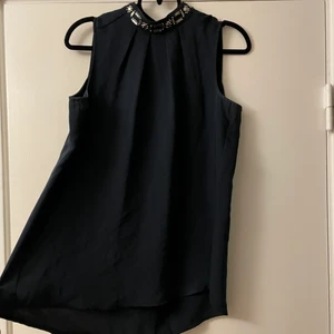 Fest topp - Perfekt blå fest topp från hm. Storlek 36. Frakt tillkommer