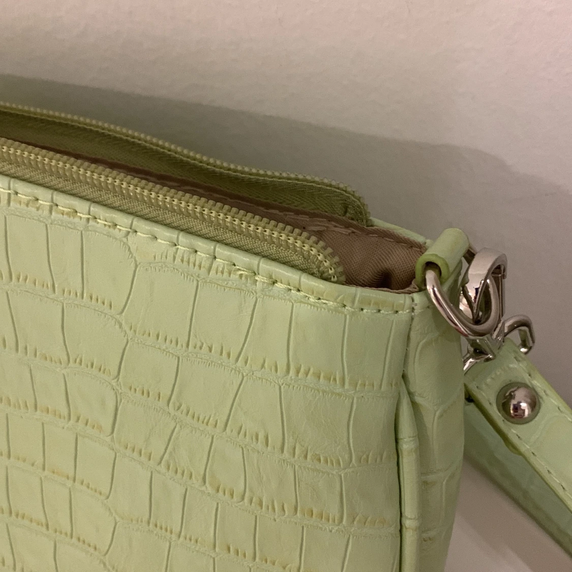 Grön baguetteväska  - 91