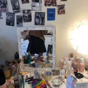 Nakd - Säljer min snyggaste kjol då jag har två av samma, världens snyggaste kjol i strl xs men passar nog s-m även. Bra skcik och inga fläckar nypris 249 mitt pris 150 kr 