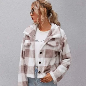 Jacka - Säljer denna snygga jacka. Oanvänd 