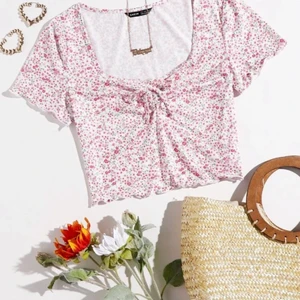 Topp - Jätte fin tröja från shein i stl S🥰