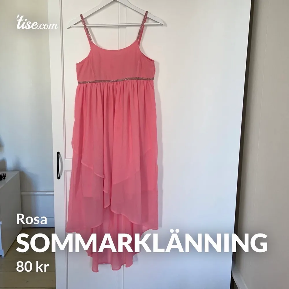 1: vit klänning från VILA i stl S. 80kr                                       2: klänning från Kappahl i stl 34. 60kr                                    3: Korall färgad klänning från Lindex i barnstorlek 170, är ungefär XS-S. 60kr.                                                       Kan skicka fler bilder vid intresse eller andra frågor.       Har fler liknande annonser så kolla gärna in dem!. Klänningar.