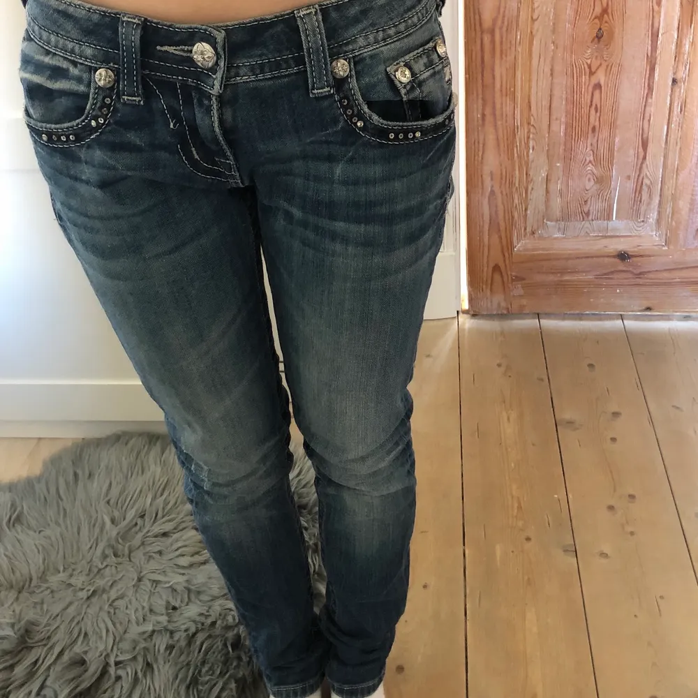 Lågmidjade jeans i mycket bra skick!🤗. Jeans & Byxor.
