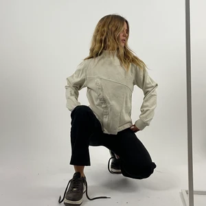 Blanche sweater - Worn once, so cute