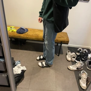 Levis 501  - Nyskick Levis 501 är 191 cm lång det är 36x34 