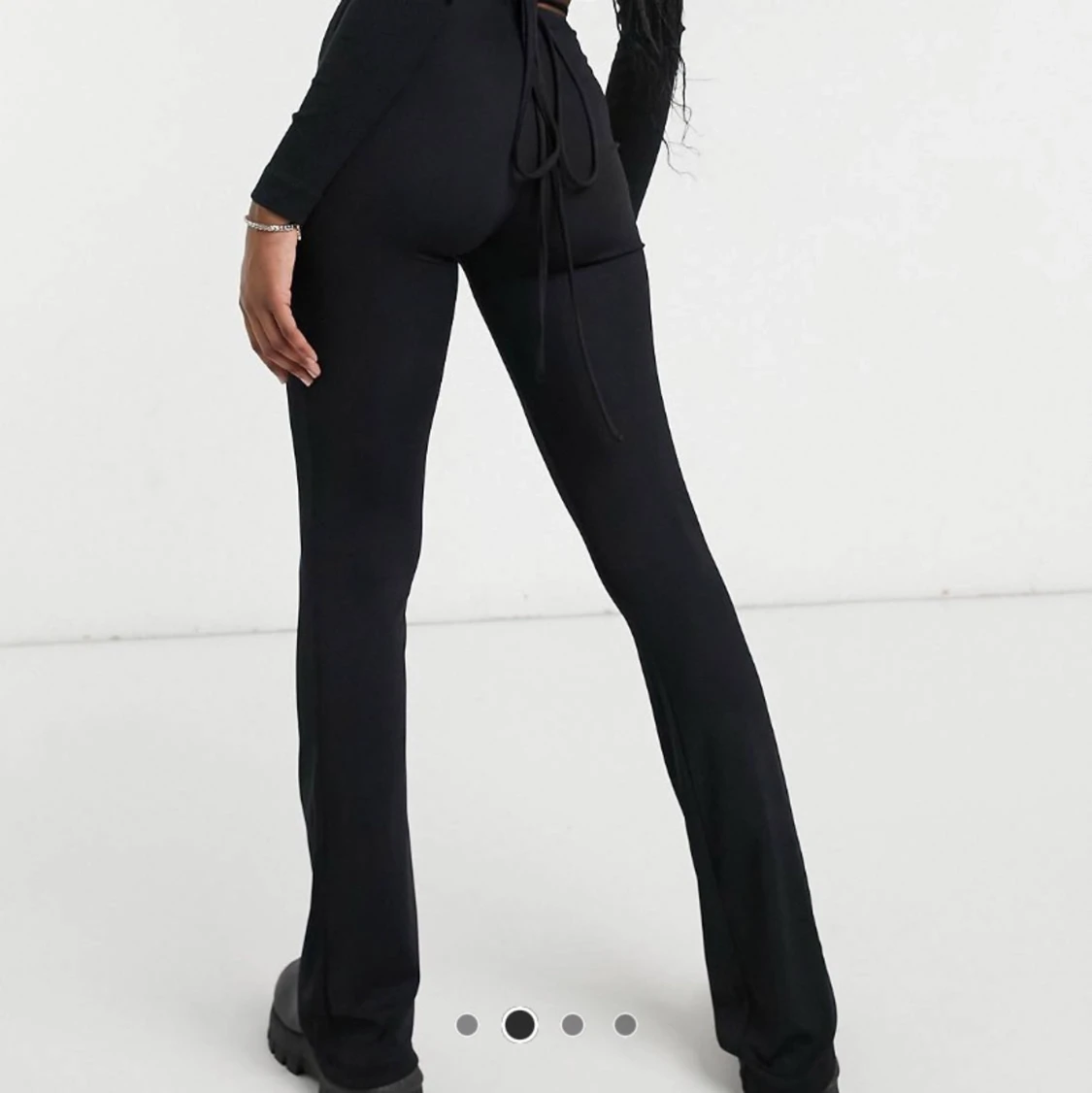 Bershka svarta byxor  - 90