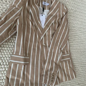 Kavaj - Snygg kavaj som aldrig är använd