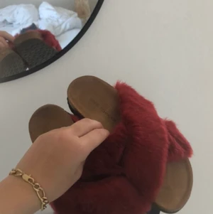 Sandaler med pels - Blevet brugt få gange