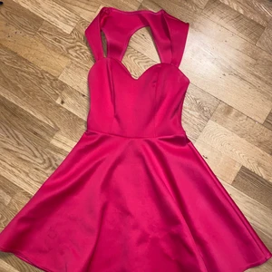 Sommarklänning - Jätte fin färg. Från Nelly. Kort 