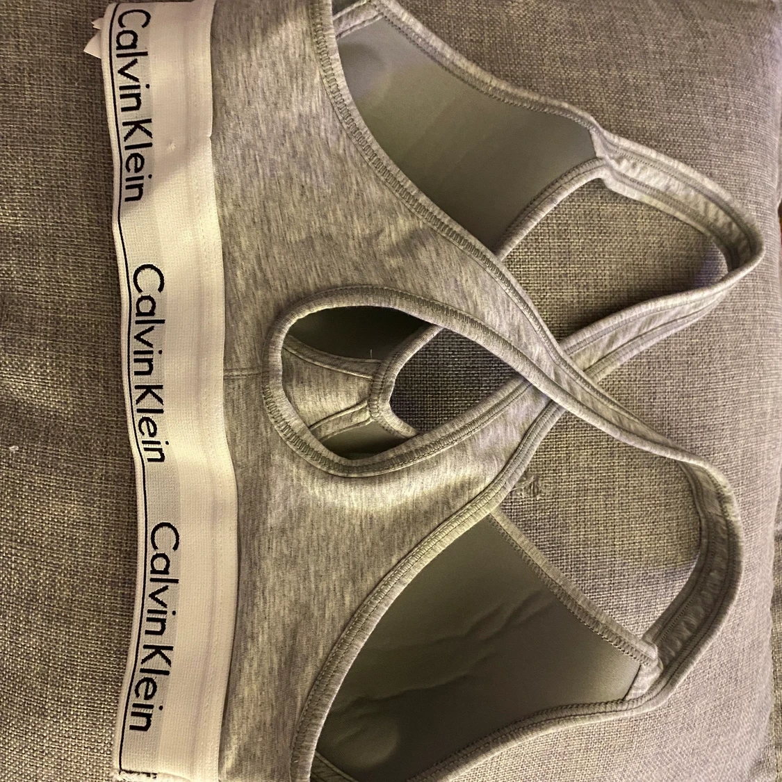Grå Calvin Klein BH oanvänd - 91