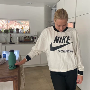 Fin sportig sweatshirt  - Bra skick!