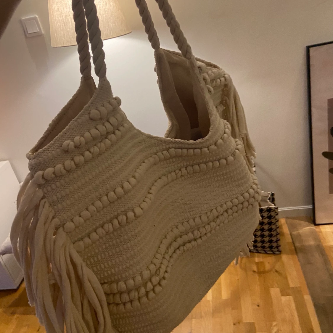 Rymlig väska från hm  - 90