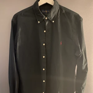 Polo Ralph Lauren Skjorta - Medium, med rött märke