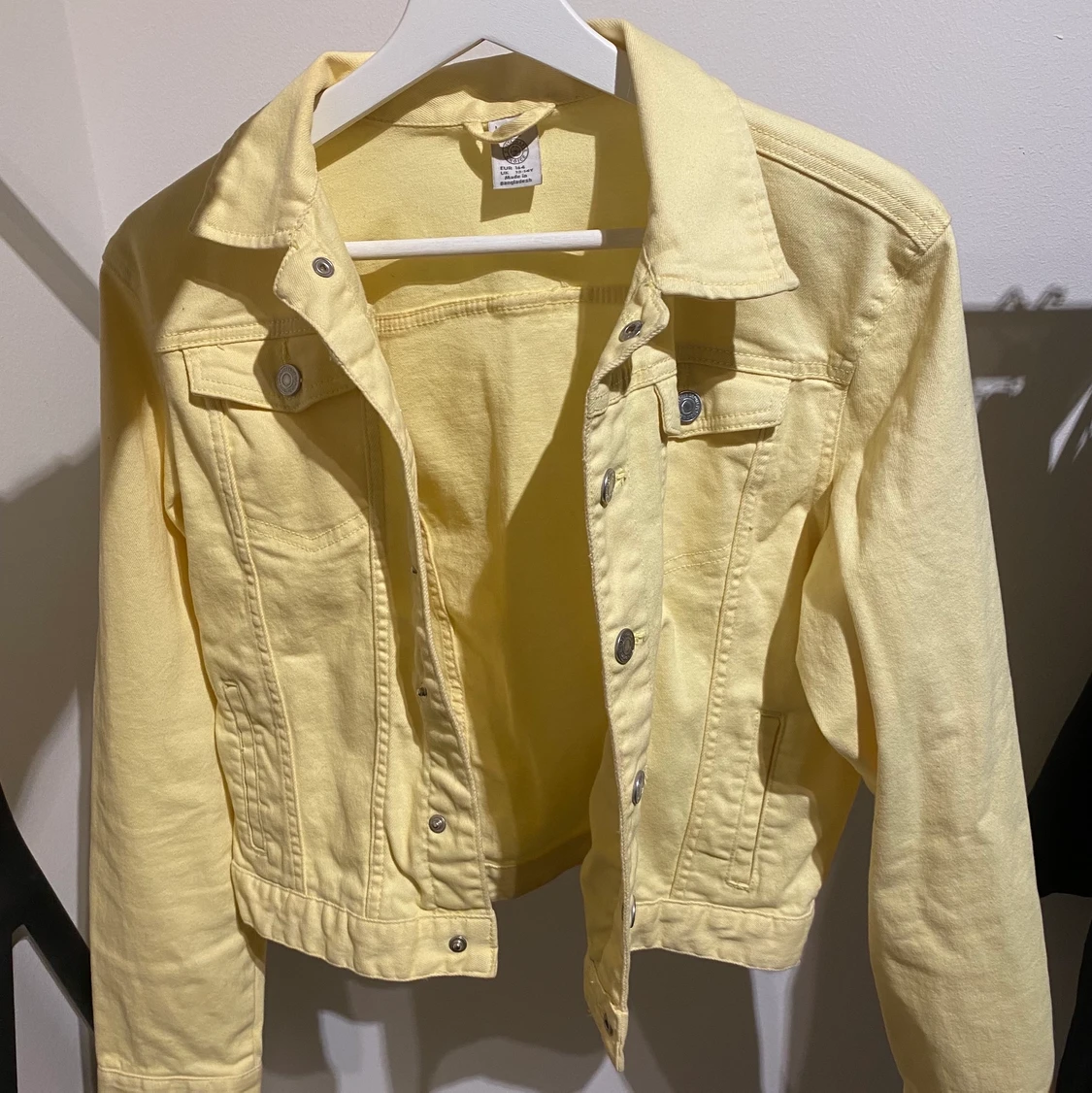 Ljusgul jeansjacka - 90