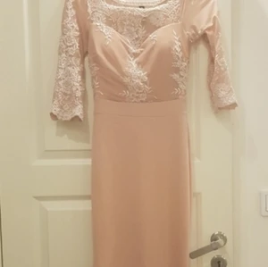 Bröllopsklänning  - Jättesnygg klänning i ljusrosa färg