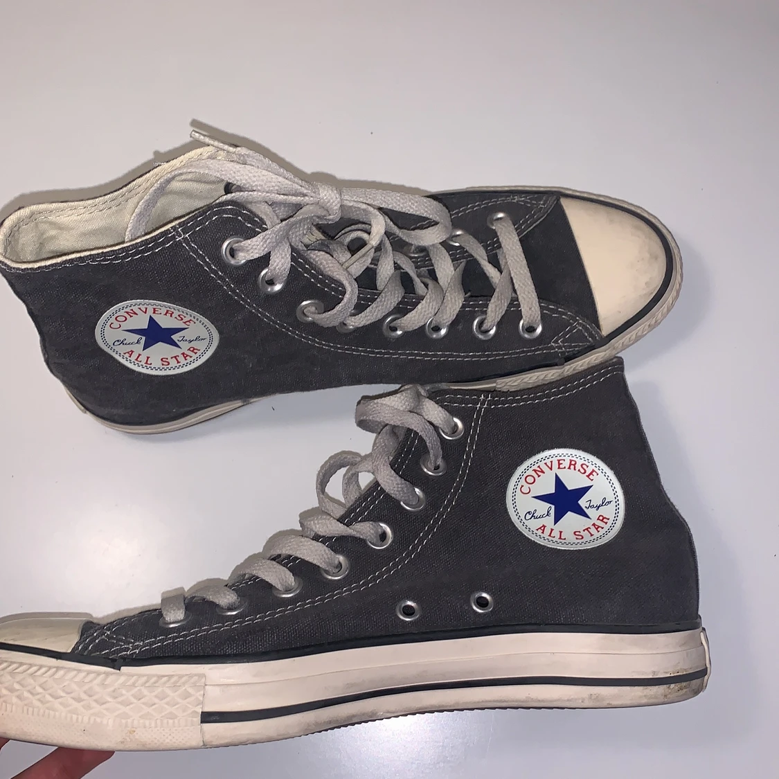 Gråa converse!! - 90