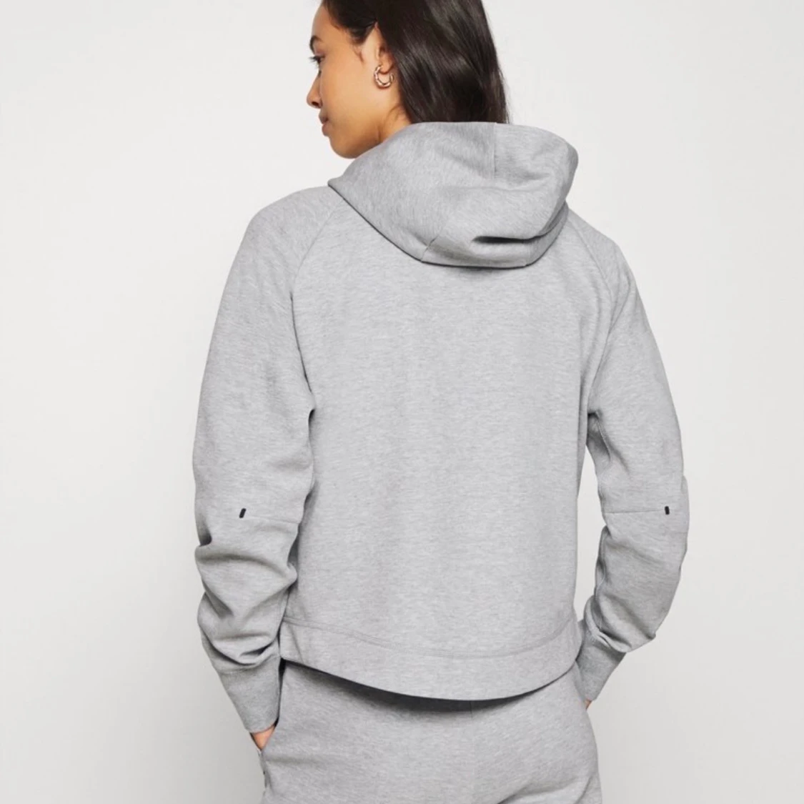 Nike tech fleece dam grå hoodie - 91