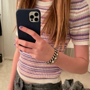 Randig design by si  - Säljer denna så fina tröja ifrån design by si, eftertraktad och trendig!!