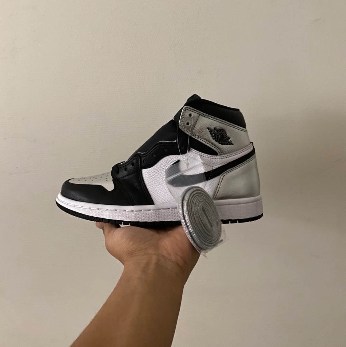 J1 Retro High ”Silver Toe”