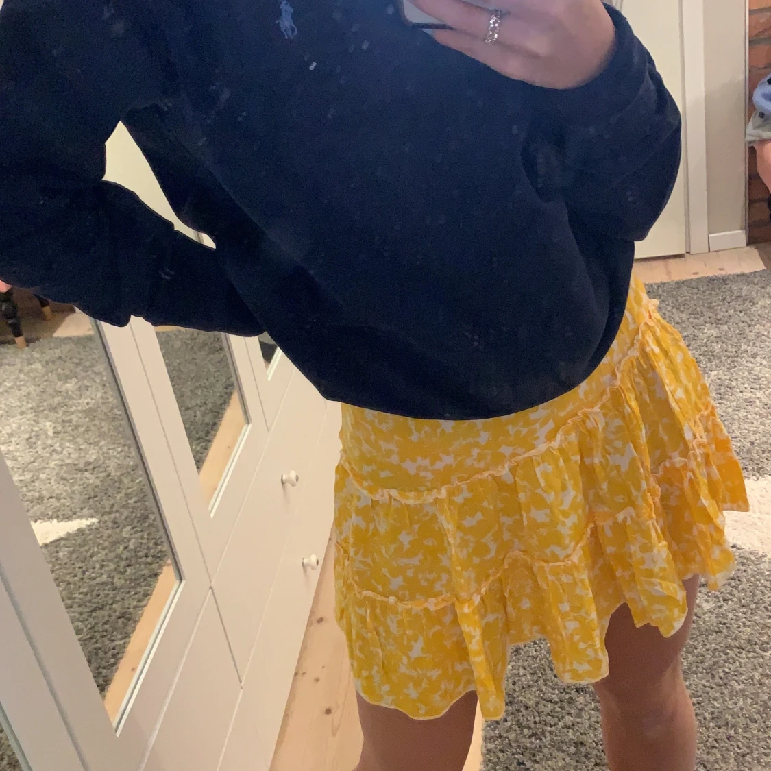 Gul blommig kjol - 90