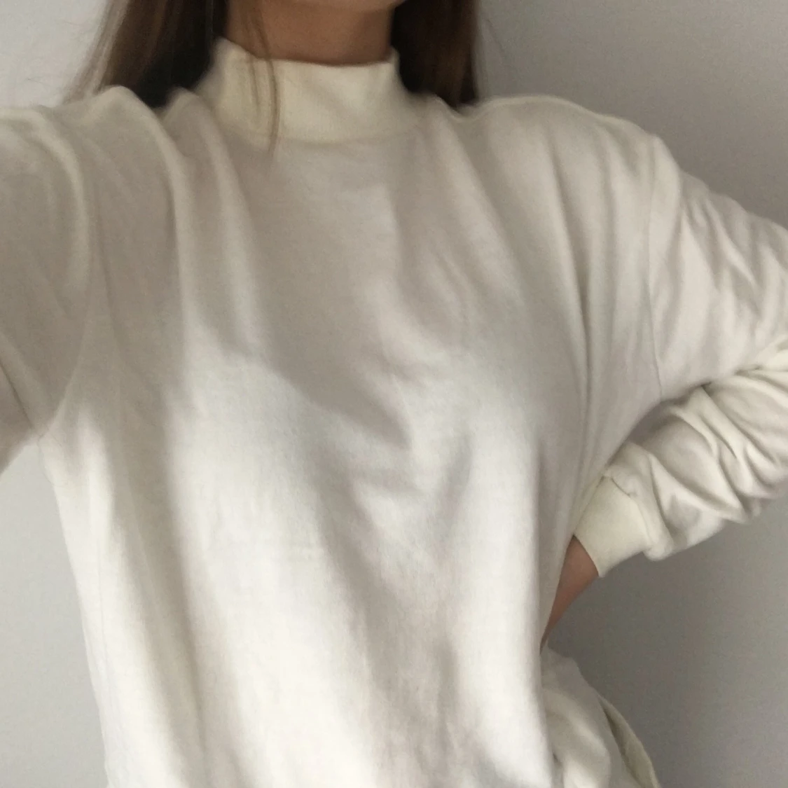 Vit långärmad tröja