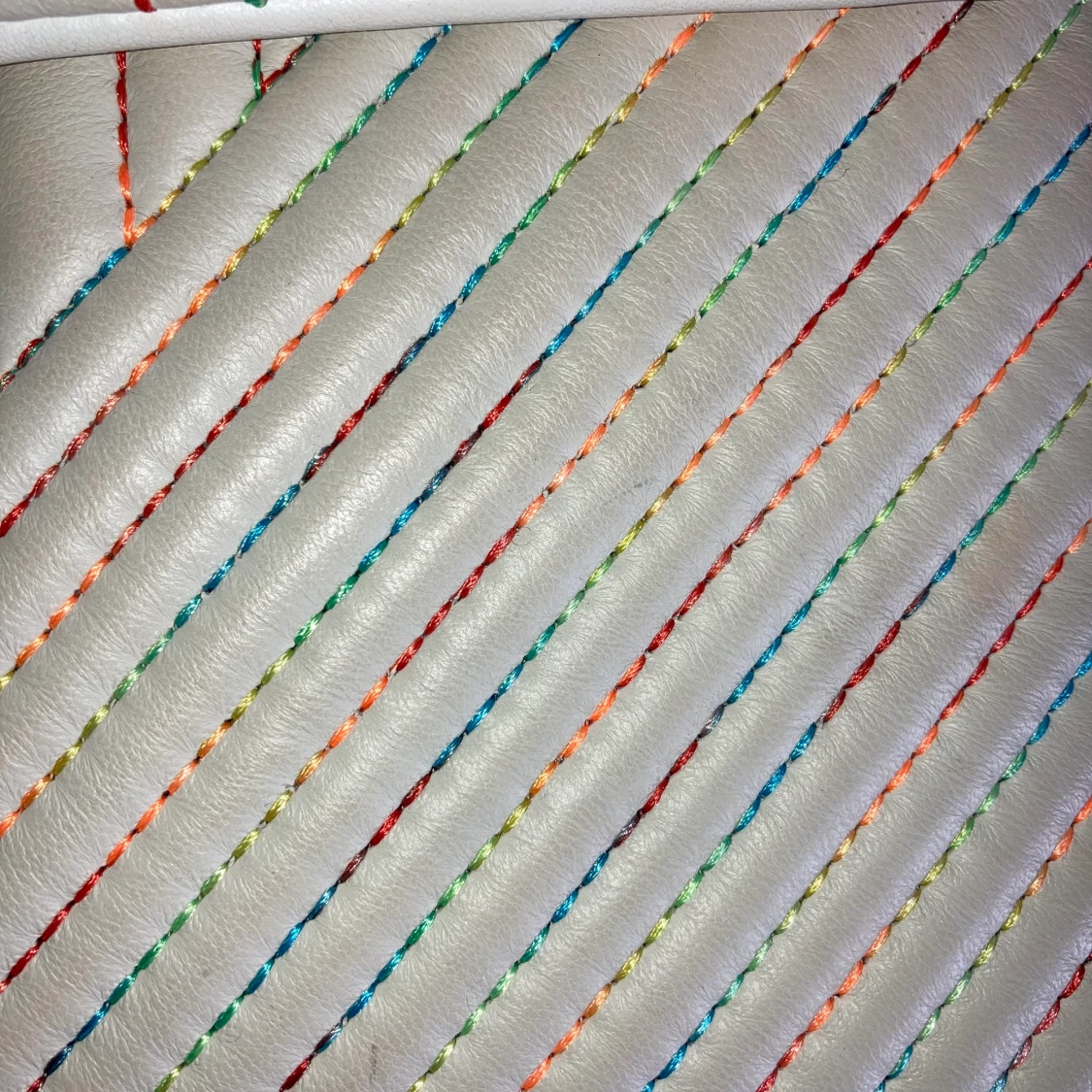 Kurt Geiger väska rainbow white - 90